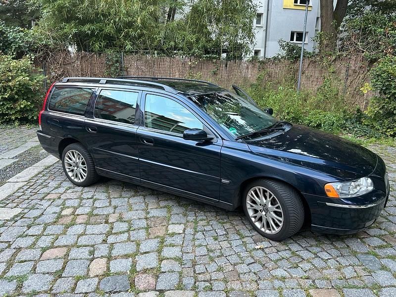 Blau Gebraucht 2006 Volvo V70 Kombi | 2.199 € (Guter Preis) - Bild 1/4