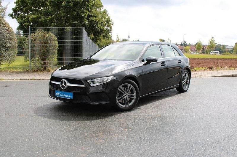 Schwarz Gebraucht 2019 Mercedes A220 Limousine | 20.450 € (Fairer Preis) - Bild 1/4