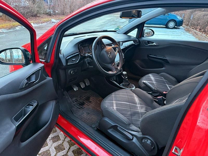 Gebraucht Opel Corsa 90 PS (66 kW) 2016 Rot Kleinwagen