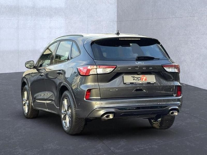 Gebraucht Ford Kuga ST-Line 150 PS (110 kW) 2023 Magneticgrau (metallic) SUV