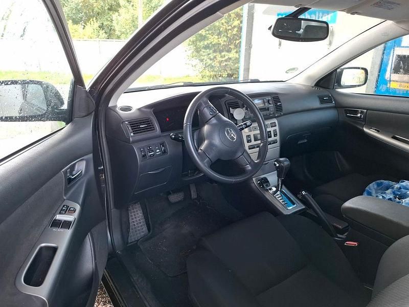 Gebraucht Toyota Corolla Sol 110 PS (80 kW) 2004 Schwarz Limousine