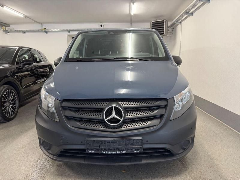Gebraucht Mercedes Vito 102 PS (75 kW) 2020 Grau Van