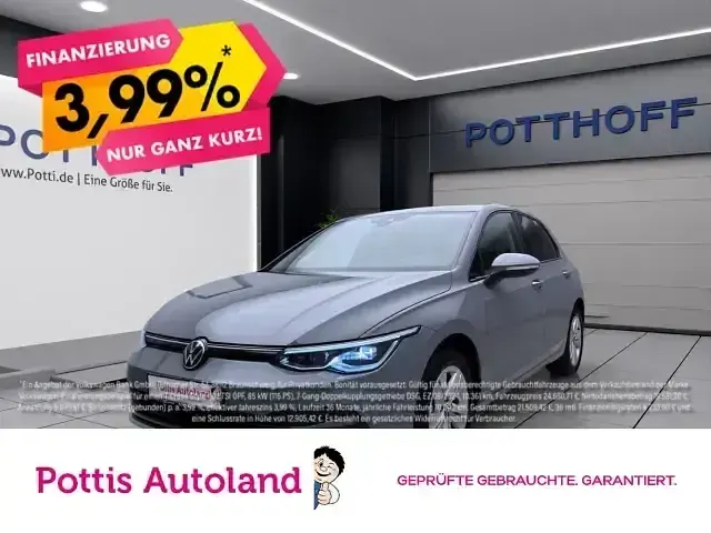 Gebraucht VW Golf VIII Life 131 PS (96 kW) 2023 Limousine