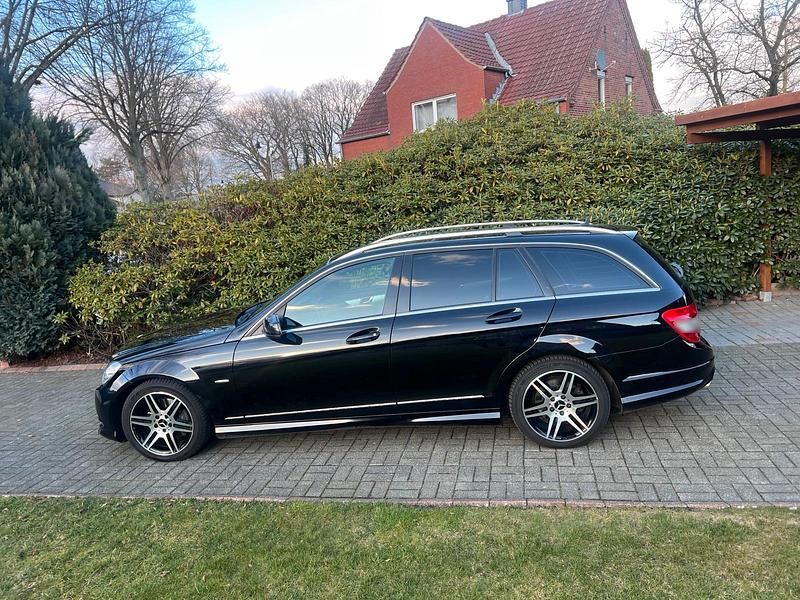 Gebraucht Mercedes C280 231 PS (169 kW) 2008 Schwarz Kombi