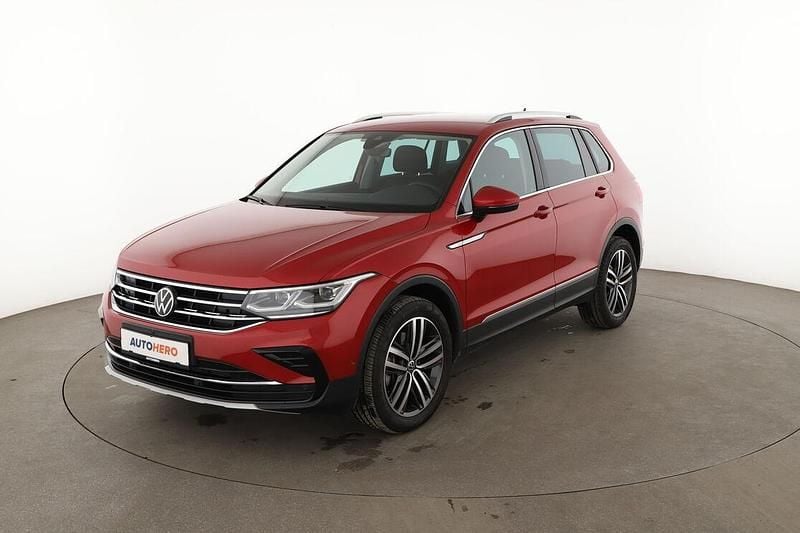 Rot Gebraucht 2023 VW Tiguan Elegance SUV | 36.290 € (Superpreis) - Bild 1/3