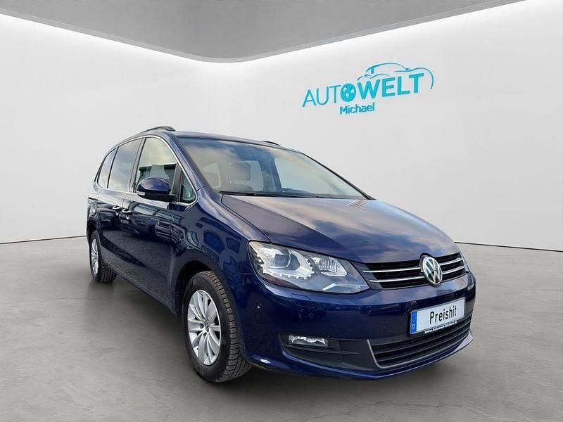 Second-hand VW Sharan 184 CP (135 kW) 2018 Albastru Monovolum