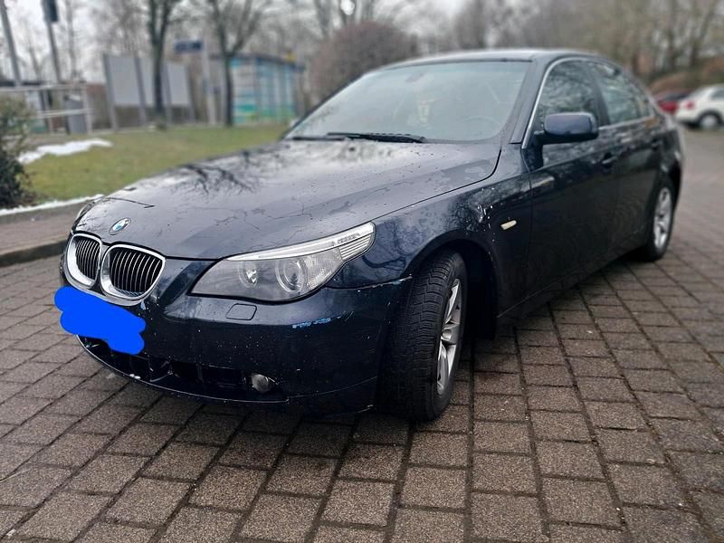 Gebraucht BMW 530 231 PS (169 kW) 2006 Blau Limousine