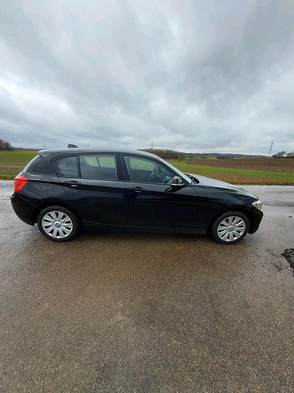 Gebraucht BMW 116 116 PS (85 kW) 2015 Schwarz Kleinwagen