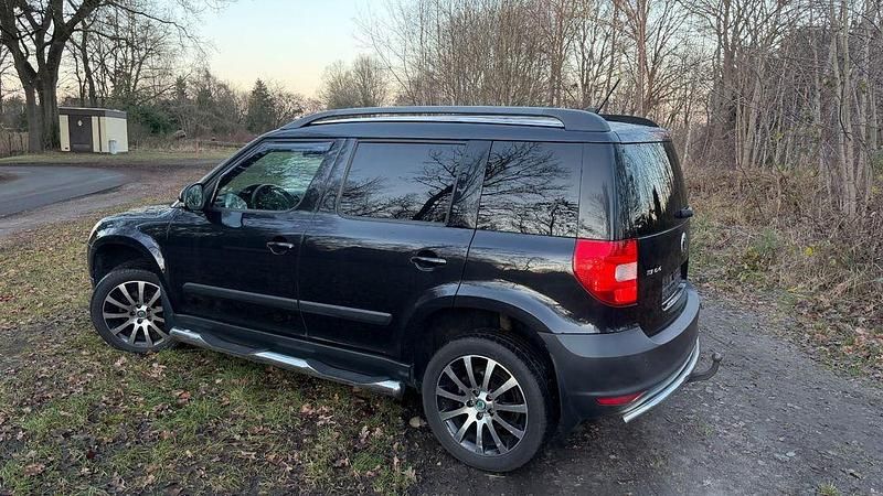 Gebraucht Skoda Yeti Plus Edition 140 PS (102 kW) 2012 Schwarz SUV
