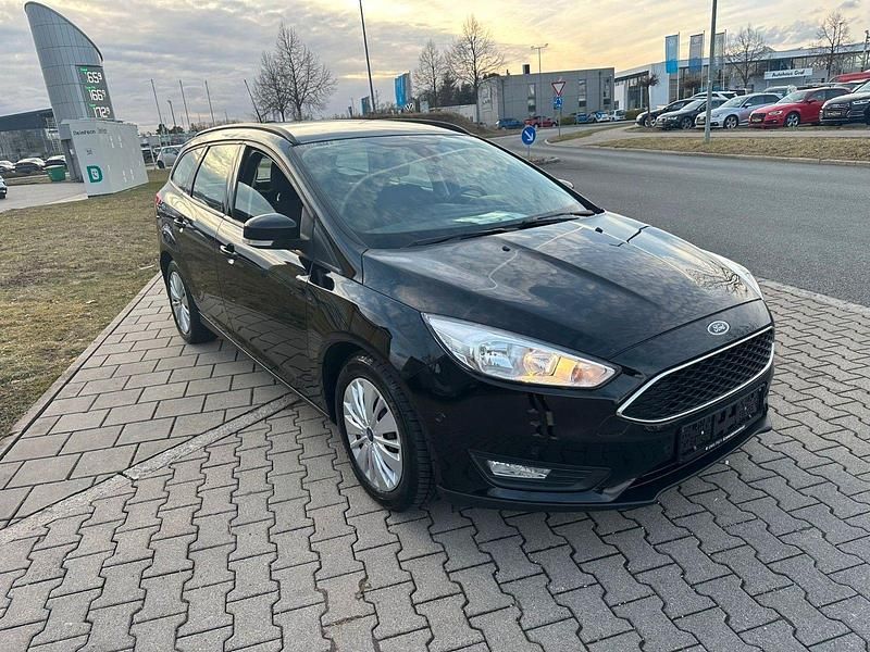 Gebraucht Ford Focus Business Edition 125 PS (91 kW) 2017 Schwarz Kombi