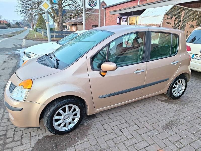 Gebraucht Renault Modus 98 PS (72 kW) 2005 Gold Van / Kleinbus