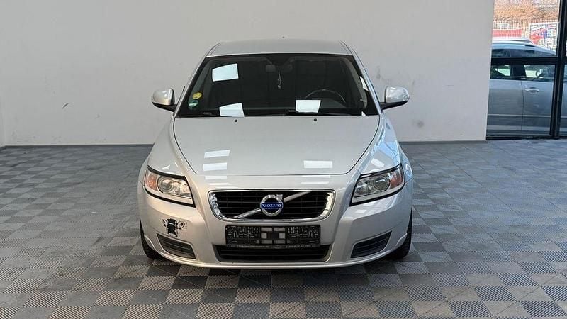 Gebraucht Volvo V50 Kinetic 114 PS (83 kW) 2011 Silber Kombi