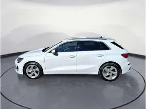 Gebraucht Audi A3 150 PS (110 kW) 2025 Weiß (gletscherweiß metallic) Limousine