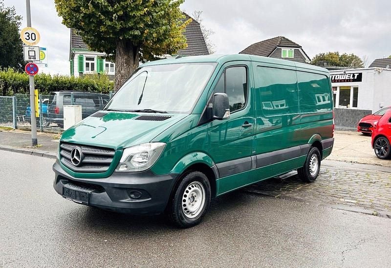 Grün Gebraucht 2016 Mercedes Sprinter Van | 15.799 € (Guter Preis) - Bild 1/4