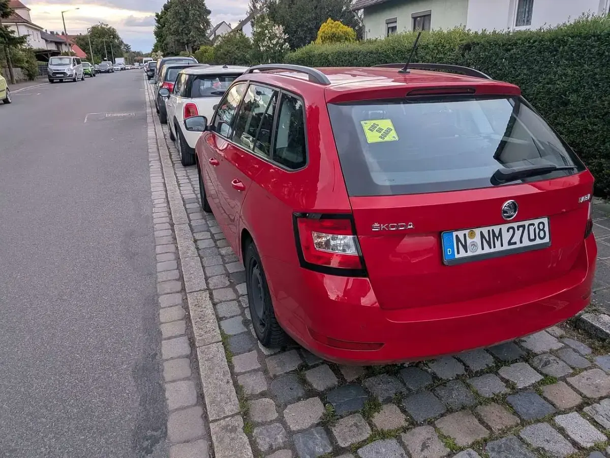Gebraucht Skoda Fabia Ambition 95 PS (69 kW) 2022 Rot Kleinwagen