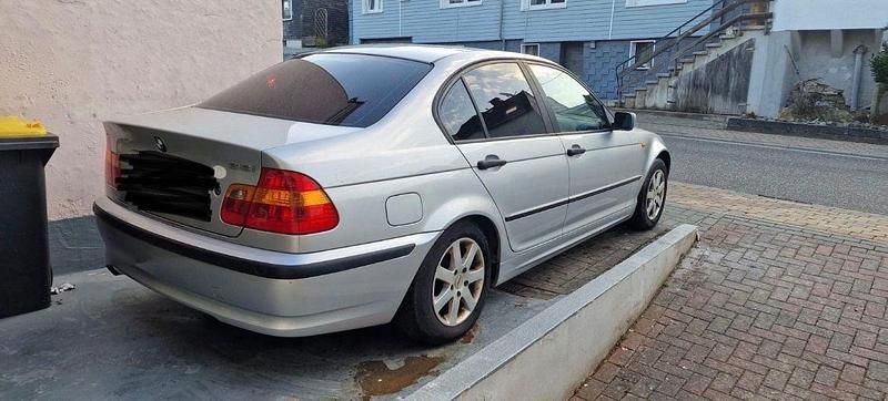 Gebraucht BMW 316 Sport Line 116 PS (85 kW) 2004 Grau Limousine