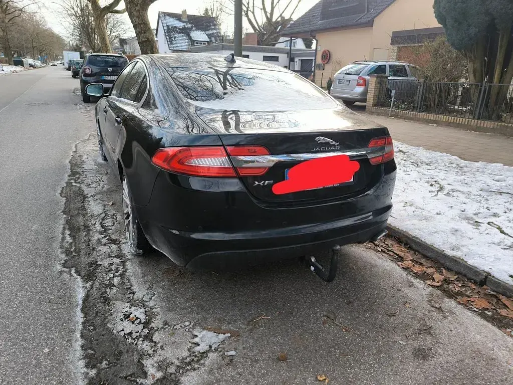 Second-hand Jaguar XF 200 CP (147 kW) 2014 Negru Berlinǎ