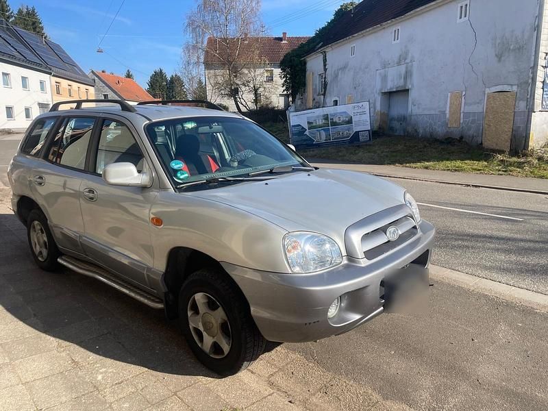 Gebraucht Hyundai Santa Fe 145 PS (106 kW) 2004 Silber SUV