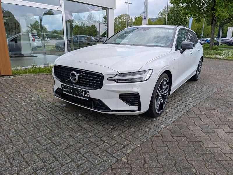 Ice white, solid Gebraucht 2020 Volvo V60 R-Design Kombi | 37.490 € (Fairer Preis) - Bild 1/4