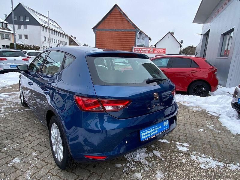 Gebraucht Seat Leon Style 110 PS (80 kW) 2017 Blau Limousine