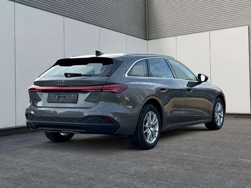 Neu Audi A5 204 PS (150 kW) 2025 Chronosgrau metallic/grau Kombi