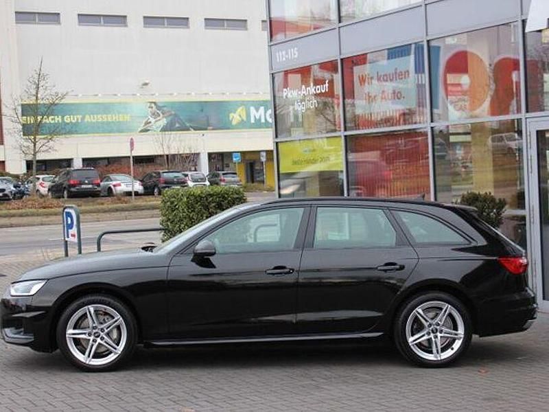 Gebraucht Audi A4 Ambiente 204 PS (150 kW) 2023 Schwarz Kombi