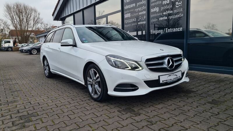 Weiß Gebraucht 2014 Mercedes E350 Avantgarde Limousine | 21.490 € (Guter Preis) - Bild 1/4