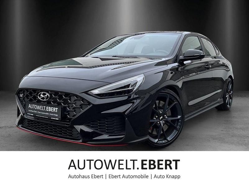 Phantom black / mic Gebraucht 2022 Hyundai i30 N Performance Limousine | 26.890 € (Fairer Preis) - Bild 1/4