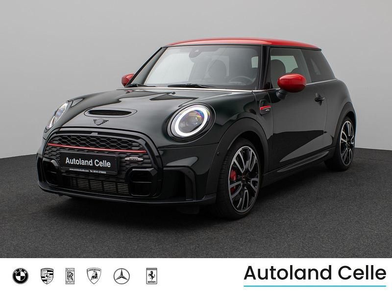 Gebraucht Mini John Cooper Works 231 PS (169 kW) 2022 Rebel grün unic19schwarz Kleinwagen