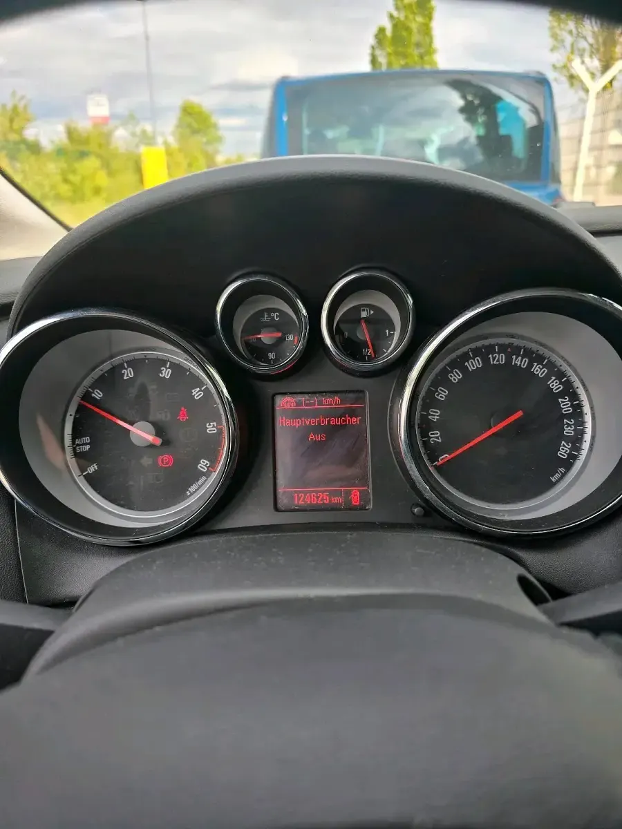 Gebraucht Opel Astra 135 PS (99 kW) 2015 Schwarz Kombi