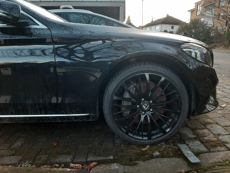 Gebraucht Mercedes C300e 320 PS (235 kW) 2020 Schwarz Limousine