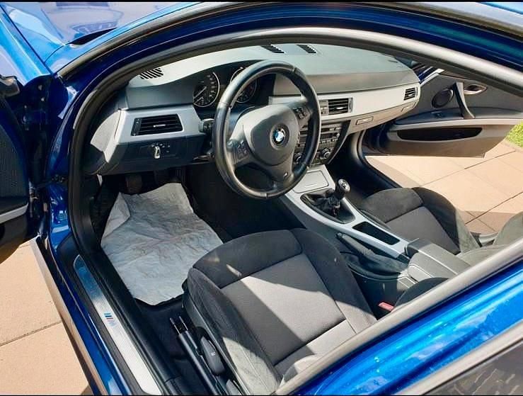 Gebraucht BMW 318 M Sport 143 PS (105 kW) 2012 Blau Kombi