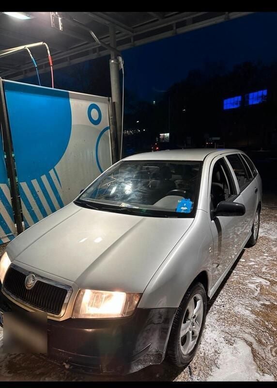 Silber Gebraucht 2008 Skoda Fabia Kombi | 900 € (Guter Preis) - Bild 1/4