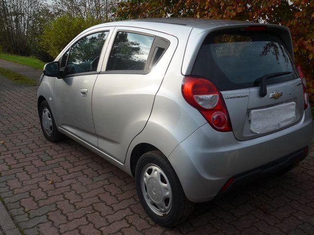 Second-hand Chevrolet Spark 92 CP (67 kW) 2013 Argintiu Hatchback