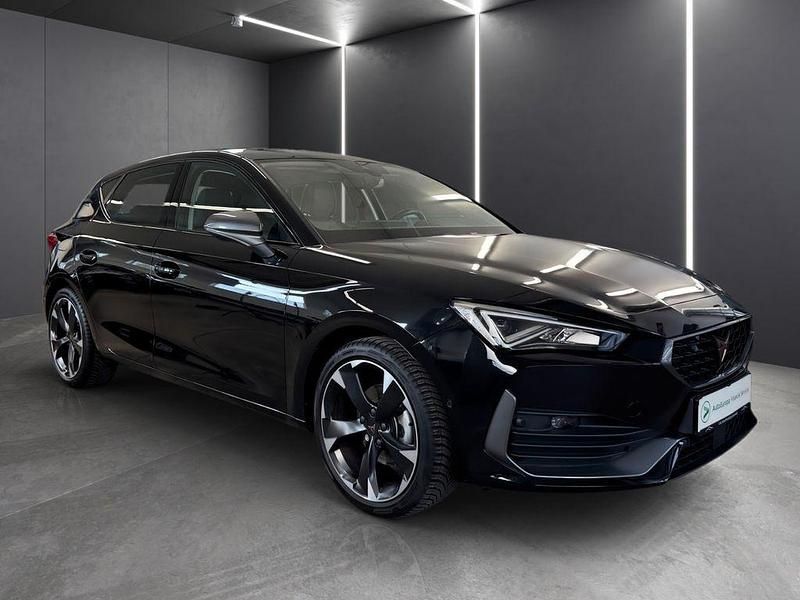 Second-hand Cupra Leon 150 CP (110 kW) 2024 Negru Berlinǎ