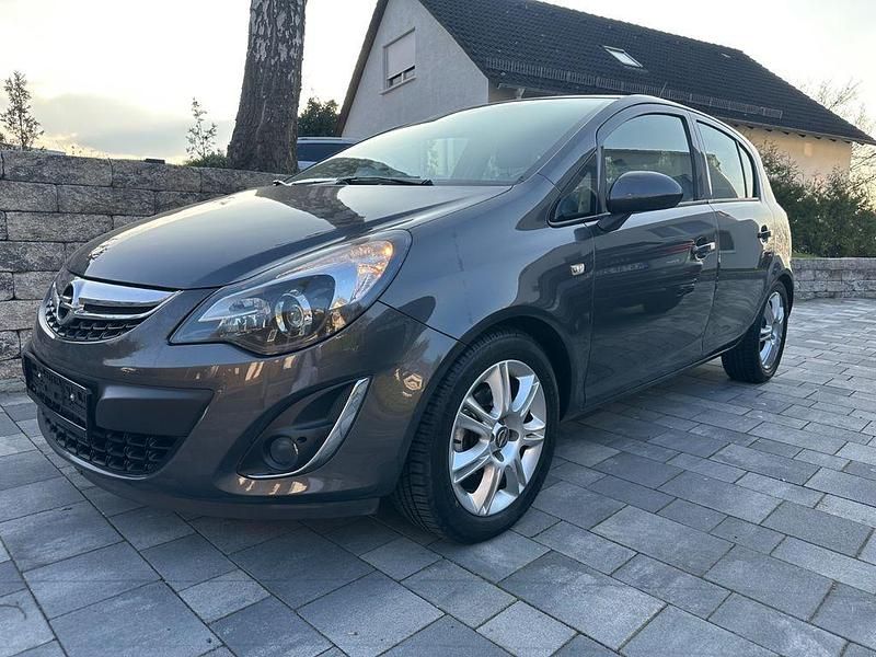 Gebraucht Opel Corsa Innovation 86 PS (63 kW) 2011 Grau Kleinwagen