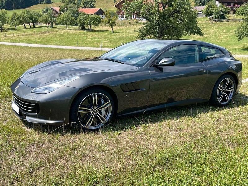 Grau Gebraucht 2018 Ferrari GTC4Lusso Limousine | 148.000 € - Bild 1/4