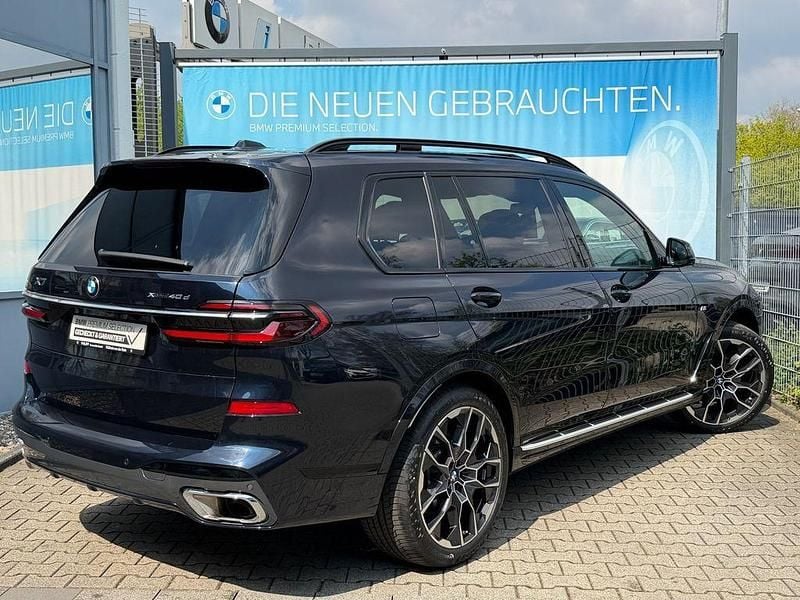 Gebraucht BMW X7 M Sport 352 PS (258 kW) 2025 Carbonschwarz SUV