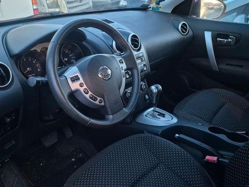Gebraucht Nissan Qashqai Acenta 141 PS (103 kW) 2008 Rot SUV