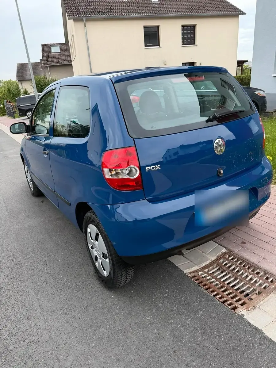 Gebraucht VW Fox 55 PS (40 kW) 2006 Blau Kleinwagen