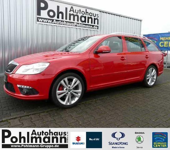 Rot Gebraucht 2011 Skoda Octavia RS Kombi | 18.695 € - Bild 1/4