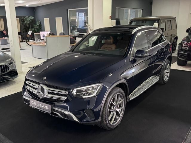 Cavansitblau metalliclack Gebraucht 2021 Mercedes GLC400d AMG SUV | 44.700 € (Fairer Preis) - Bild 1/4