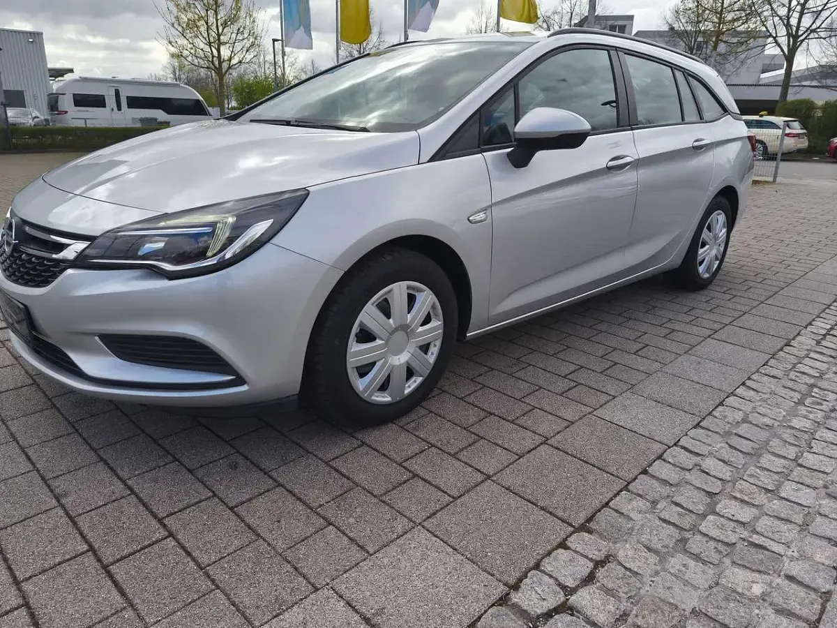 Gebraucht Opel Astra Edition 110 PS (80 kW) 2019 Silber Kombi