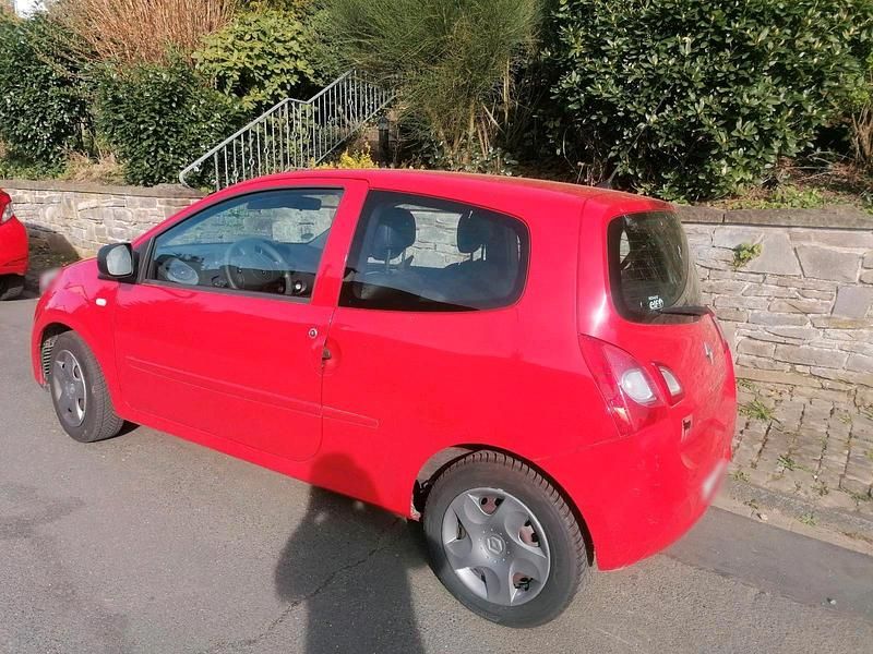 Gebraucht Renault Twingo 75 PS (55 kW) 2012 Rot Kleinwagen
