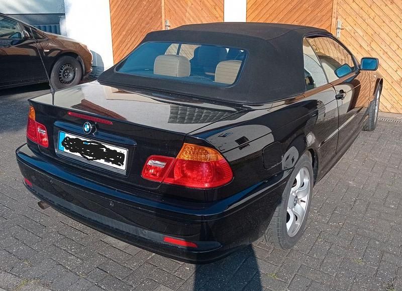 Gebraucht BMW 318 Cabriolet 143 PS (105 kW) 2004 Schwarz Cabrio