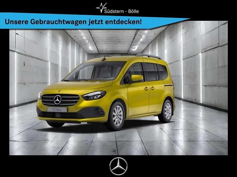Gelb Gebraucht 2024 Mercedes T180 Progressive Van / Kleinbus | 26.959 € (Fairer Preis) - Bild 1/4