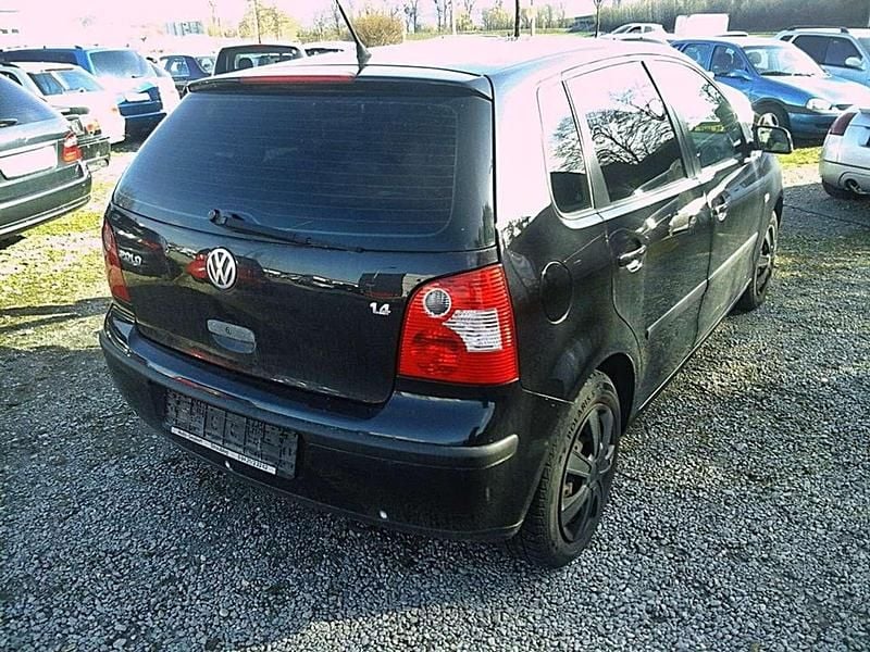 Gebraucht VW Polo Trendline 75 PS (55 kW) 2004 Schwarz Kleinwagen