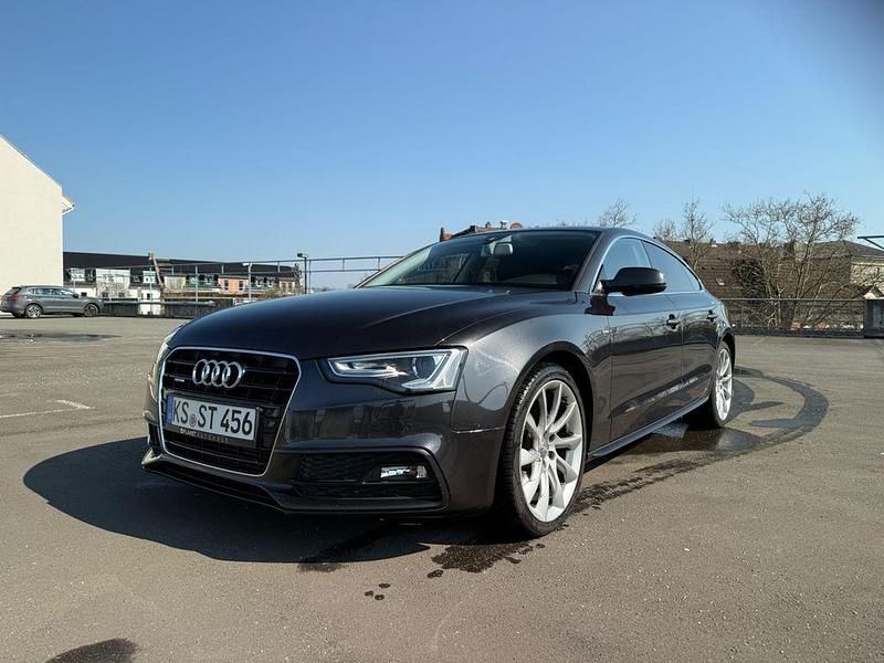 Gebraucht Audi A5 Sportback Ambiente 224 PS (164 kW) 2014 Grau Kleinwagen