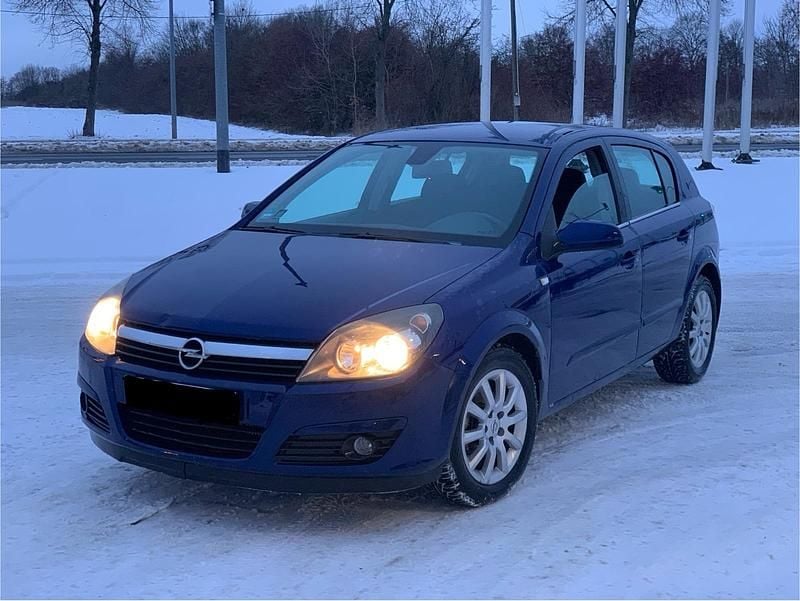 Blau Gebraucht 2004 Opel Astra Kleinwagen | 1.100 € (Guter Preis) - Bild 1/4
