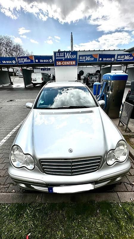Gebraucht Mercedes C200 122 PS (89 kW) 2004 Silber Kombi